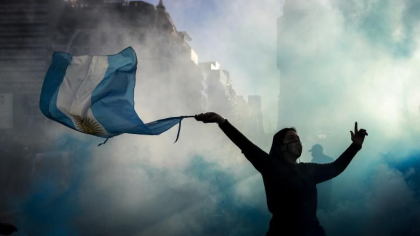 Proteste de amploare in Argentina impotriva masurii izolarii. "Vor sa ne domine prin boala si izolare" - GALERIE FOTO Proteste de amploare in Argentina impotriva masurii izolarii. "Vor sa ne domine prin boala si izolare" - GALERIE FOTO