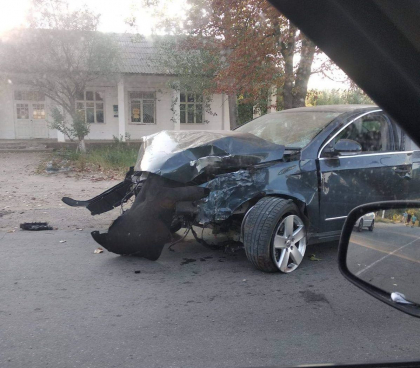 Accident matinal la Cahul. O persoana a ajuns la spital, iar alta s-a ales cu leziuni usoare