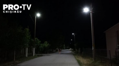 Partidul SOR a iluminat inca o localitate din raionul Orhei. 225 de corpuri de iluminare si 6 km de cablu electric asigura acum cu electricitate strazile satului Jeloboc, din comuna Piatra - VIDEO Partidul SOR a iluminat inca o localitate din raionul Orhei. 225 de corpuri de iluminare si 6 km de cablu electric asigura acum cu electricitate strazile satului Jeloboc, din comuna Piatra - VIDEO