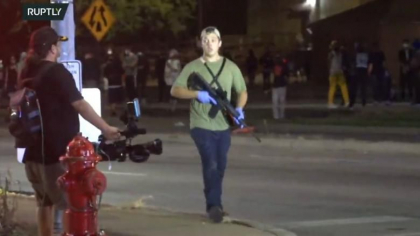 Adolescent acuzat de omor cu intentie in timpul violentelor din Wisconsin. Donald Trump anunta ca trimite trupe federale Adolescent acuzat de omor cu intentie in timpul violentelor din Wisconsin. Donald Trump anunta ca trimite trupe federale