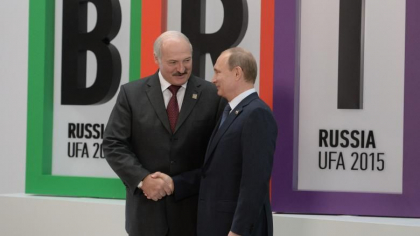 Putin a pregatit politisti rusi pentru a il ajuta pe Lukasenko sa inabuse protestele din Belarus „daca va fi nevoie” Putin a pregatit politisti rusi pentru a il ajuta pe Lukasenko sa inabuse protestele din Belarus „daca va fi nevoie”