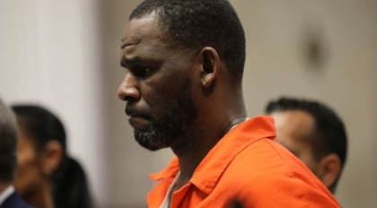 R. Kelly, acuzat de abuz de minori si trafic de persoane, a fost atacat in inchisoare R. Kelly, acuzat de abuz de minori si trafic de persoane, a fost atacat in inchisoare