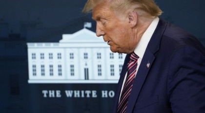 Michael Moore: Imi pare rau ca trebuie sa prezint din nou realitatea, Trump va castiga alegerile
