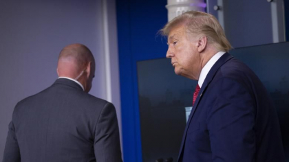 Pandemia a lovit in plin Secret Service. Zeci de agenti, inclusiv oameni care asigura securitatea presedintelui SUA, afectati de COVID
Pandemia a lovit in plin Secret Service. Zeci de agenti, inclusiv oameni care asigura securitatea presedintelui SUA, afectati de COVID