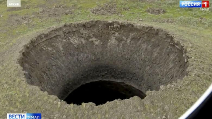 Un nou crater imens descoperit in Siberia ii fascineaza pe oamenii de stiinta - GALERIE FOTO Un nou crater imens descoperit in Siberia ii fascineaza pe oamenii de stiinta - GALERIE FOTO