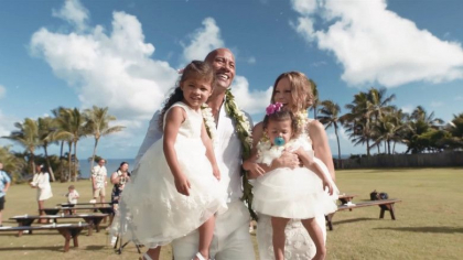 Dwayne „The Rock” Johnson, cel mai bine platit actor de la Hollywood, anunta ca el si familia s-au imbolnavit de COVID-19 Dwayne „The Rock” Johnson, cel mai bine platit actor de la Hollywood, anunta ca el si familia s-au imbolnavit de COVID-19