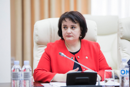 Viorica Dumbraveanu, decorata cu "Ordinul de Onoare". Mai multi functionari au primit distinctii de stat