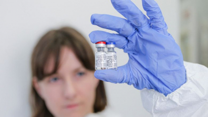 Vaccinul rusesc anti-COVID produce anticorpi, arata un studiu publicat in The Lancet. Ce efecte adverse au fost observate Vaccinul rusesc anti-COVID produce anticorpi, arata un studiu publicat in The Lancet. Ce efecte adverse au fost observate