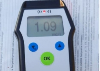 Alcoolul la volan ia amploare. 24 de soferi, prinsi in stare de ebrietate de catre politisti
Alcoolul la volan ia amploare. 24 de soferi, prinsi in stare de ebrietate de catre politisti