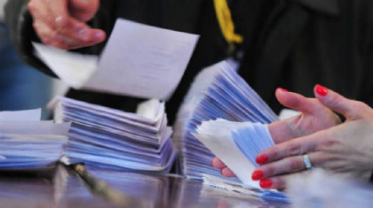 Un deputat PAS a sesizat Procuratura Genarala, privind colectarea de semnaturi false de catre echipa lui Igor Dodon / DOC Un deputat PAS a sesizat Procuratura Genarala, privind colectarea de semnaturi false de catre echipa lui Igor Dodon / DOC