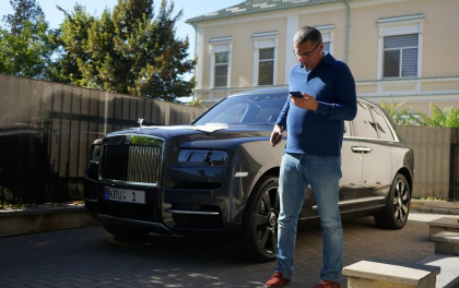 Trei ceasuri de 250 de mii de euro, un Rolls Royce de 7 milioane de lei si mai multe terenuri si imobile. Declaratia de avere si interese publicata de Renato Usatii, candidatul la alegerile prezidentiale / DOC Trei ceasuri de 250 de mii de euro, un Rolls Royce de 7 milioane de lei si mai multe terenuri si imobile. Declaratia de avere si interese publicata de Renato Usatii, candidatul la alegerile prezidentiale / DOC