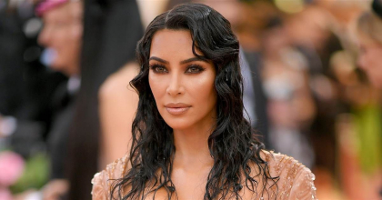 Kim Kardashian West isi ''ingheata'' conturile pe social media in semn de protest Kim Kardashian West isi ''ingheata'' conturile pe social media in semn de protest
