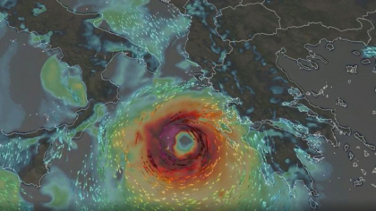 Un uragan masiv s-a format in Marea Mediterana si loveste Grecia. Intensitatea sa e similara cu cea a uraganelor tropicale