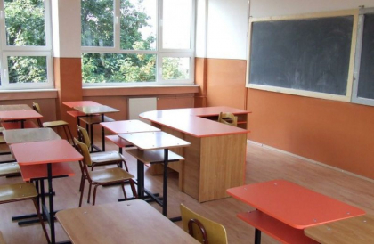 Situatia epidemiologica in scolile si gradinitele din capitala. Peste 100 de elevi sunt bolnavi de Covid-19, iar peste 1600 sunt in autoizolare