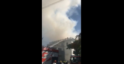 Ce se intampla la Filarmonica Nationala din capitala, care a luat foc: tavanul salii principale s-a prabusit. Zece autospeciale lupta cu flacarile - VIDEO