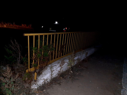 Un tanar de 18 ani a ajuns la spital, dupa ce motocicleta pe care o conducea s-a rasturnat peste un pod, la Hincesti - FOTO