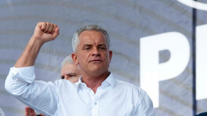 Vladimir Plahotniuc ar incerca sa obtina azil politic in Emiratele Arabe. S-a intalnit cu mafiotul bulgar Vasil Bojkov Vladimir Plahotniuc ar incerca sa obtina azil politic in Emiratele Arabe. S-a intalnit cu mafiotul bulgar Vasil Bojkov