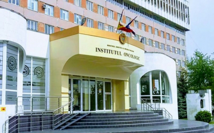O femeie a murit dupa ce s-ar fi aruncat in gol de la etajul sapte al Institutului Oncologic