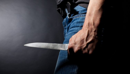 Doua femei, injunghiate noaptea trecuta intr-un sat din Singerei. Victimele se afla in stare grava la spital Doua femei, injunghiate noaptea trecuta intr-un sat din Singerei. Victimele se afla in stare grava la spital