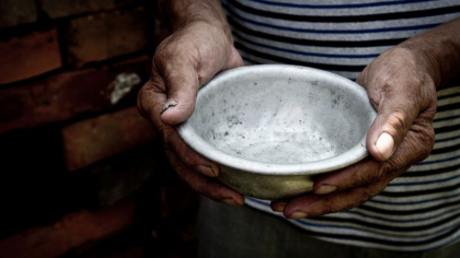 Nu mai putin de 7 milioane de oameni au murit anul acesta de foame Nu mai putin de 7 milioane de oameni au murit anul acesta de foame