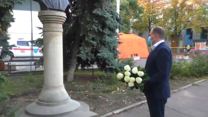 Ion Ceban a depus flori la monumentul lui Carol Schmidt - cel mai longeviv primar al Chisinaului, dar si la monumentul lui Stefan cel Mare - VIDEO Ion Ceban a depus flori la monumentul lui Carol Schmidt - cel mai longeviv primar al Chisinaului, dar si la monumentul lui Stefan cel Mare - VIDEO
