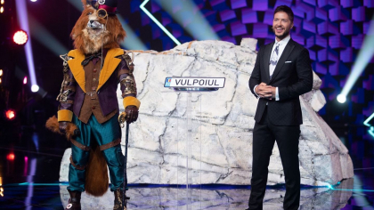 Apar noi indicii la Masked Singer Romania: mastile aduc un obiect personal in fata detectivilor