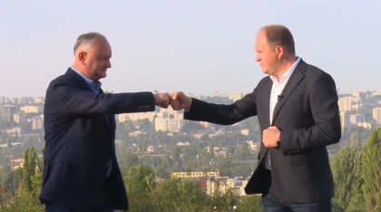 Problemele orasului vor astepta? Ion Ceban si-a luat concediu, pentru a-l ajuta pe Igor Dodon in campania electorala Problemele orasului vor astepta? Ion Ceban si-a luat concediu, pentru a-l ajuta pe Igor Dodon in campania electorala