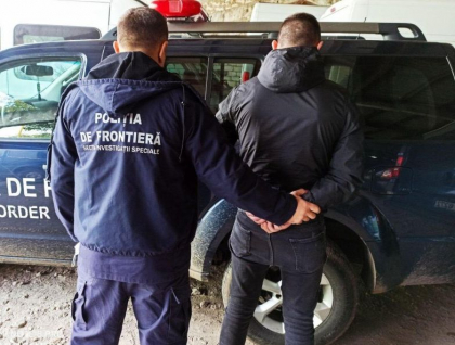 Un individ, care era cautat timp de patru ani de politie dupa ce a trecut ilegal vama, retinut la Balti Un individ, care era cautat timp de patru ani de politie dupa ce a trecut ilegal vama, retinut la Balti