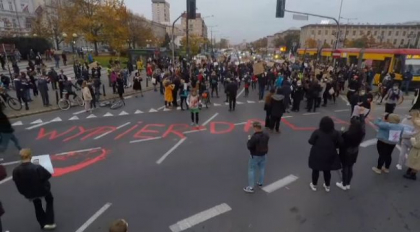 Proteste in Polonia, dupa o decizie care interzice aproape complet avorturile Proteste in Polonia, dupa o decizie care interzice aproape complet avorturile