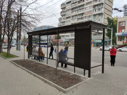 Au aparut 28 statii noi de asteptare a transportului public in capitala. Unde sunt amplasate - GALERIE FOTO