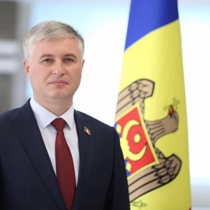 Ultima ora. Inca un deputat a plecat de la PRO Moldova Ultima ora. Inca un deputat a plecat de la PRO Moldova