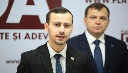 Dinu Plangau: Igor Dodon are o intelegere cu Ilan Sor Dinu Plangau: Igor Dodon are o intelegere cu Ilan Sor