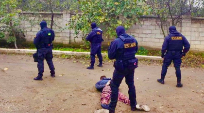Un copil si un politist au fost raniti la Mereni. Ce spune ministrul de Interne: "Incidentul a fost deosebit de periculos"