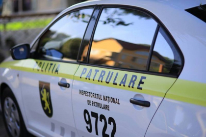 A dat cu masina peste un pieton si a fugit de la fata locului. Politistii cauta soferul care a lovit un barbat langa Ialoveni A dat cu masina peste un pieton si a fugit de la fata locului. Politistii cauta soferul care a lovit un barbat langa Ialoveni