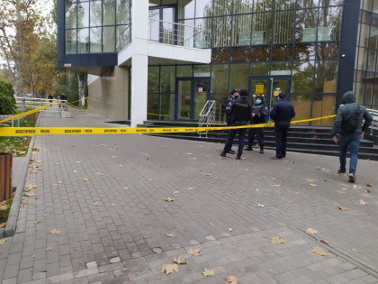 Alerta cu bomba de la Curtea de Apel, falsa. Ce spun oamenii legii Alerta cu bomba de la Curtea de Apel, falsa. Ce spun oamenii legii