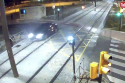 O soferita din Spania a condus un kilometru pe sinele de metrou. Ce alcoolemie avea