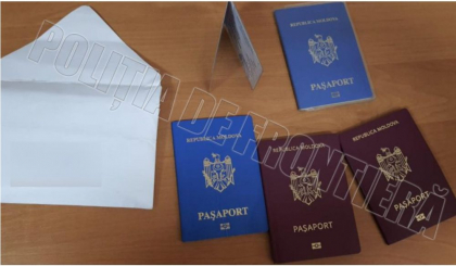 Trei incercari de transportare a actelor false si straine, depistate la frontiera timp de o zi - FOTO Trei incercari de transportare a actelor false si straine, depistate la frontiera timp de o zi - FOTO