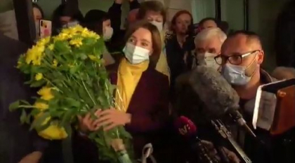 Maia Sandu castiga alegerile prezidentiale! Cum este sarbatorita victoria la sediul PAS - VIDEO Maia Sandu castiga alegerile prezidentiale! Cum este sarbatorita victoria la sediul PAS - VIDEO