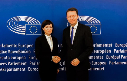 "Cu doi presedinti proeuropeni la Bucuresti si Chisinau, avem o sansa unica sa lucram si sa ne dezvoltam". Mesajul unui europarlamentar