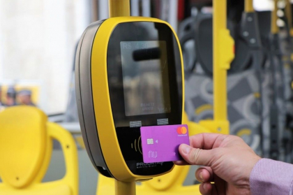 In capitala se va testa timp de 6 luni sistemul de taxare electronica in transportul public In capitala se va testa timp de 6 luni sistemul de taxare electronica in transportul public