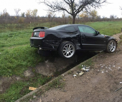 Accident in lant la Durlesti. Un barbat a ajuns la spital, dupa ce trei masini s-au ciocnit violent - FOTO