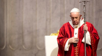 Reactie de la Vatican dupa ce contul de Instagram al Papei a dat like unui model brazilian