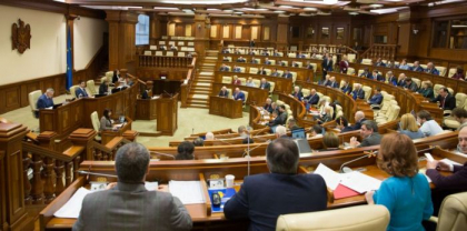 Statut special pentru limba rusa. Socialistii cer ca angajatii institutiilor publice sa fie obligati sa vorbeasca in limba rusa pentru cei care nu cunosc romana. Proiectul de lege - inregistrat in Parlament / DOC