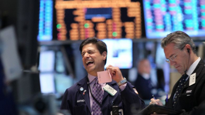 Record istoric pe bursa americana, care reactioneaza la vestile din politica Record istoric pe bursa americana, care reactioneaza la vestile din politica