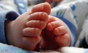 Un bebelus de doar cateva luni, pe lista deceselor provocate de COVID-19. Avea multiple comorbiditati