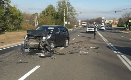 Grav accident la Orhei. Doua automobile s-au izbit violent. Cum s-a intamplat totul Grav accident la Orhei. Doua automobile s-au izbit violent. Cum s-a intamplat totul