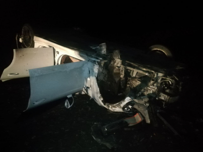 Groaznic accident la Donduseni. Un Porsche a derapat de pe sosea si s-a rasturnat. Soferul - la spital - FOTO
