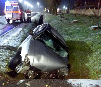 Accident tragic la Soroca. Un sofer a murit, dupa ce masina pe care o conducea s-a rasturnat intr-un sant - GALERIE FOTO Accident tragic la Soroca. Un sofer a murit, dupa ce masina pe care o conducea s-a rasturnat intr-un sant - GALERIE FOTO