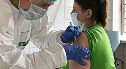 Tara in care 100.000 de oameni au fost deja vaccinati impotriva Covid-19 Tara in care 100.000 de oameni au fost deja vaccinati impotriva Covid-19
