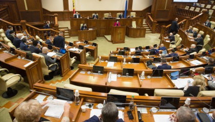 Ultima ora. Parlamentul se va intruni astazi in sedinta. Litvinenco: "Au uitat sa aprobe ieri vreo schema coruptionala si o vor face azi?" Ultima ora. Parlamentul se va intruni astazi in sedinta. Litvinenco: "Au uitat sa aprobe ieri vreo schema coruptionala si o vor face azi?"